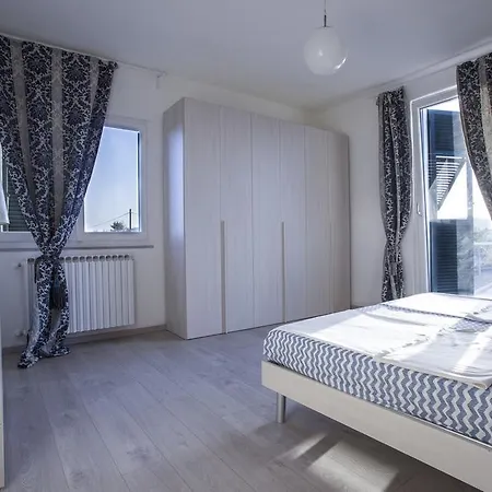 La Casa Tra Gli Ulivi Apartman *