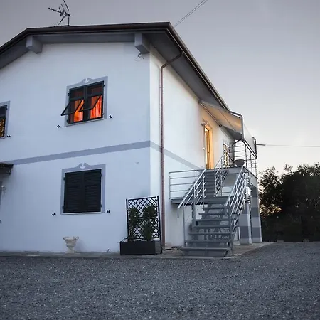 La Casa Tra Gli Ulivi Apartman Ortonovo